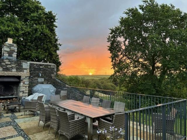 Patio, BBQ facilities, View (from property/room), Balcony/Terrace, Sunset