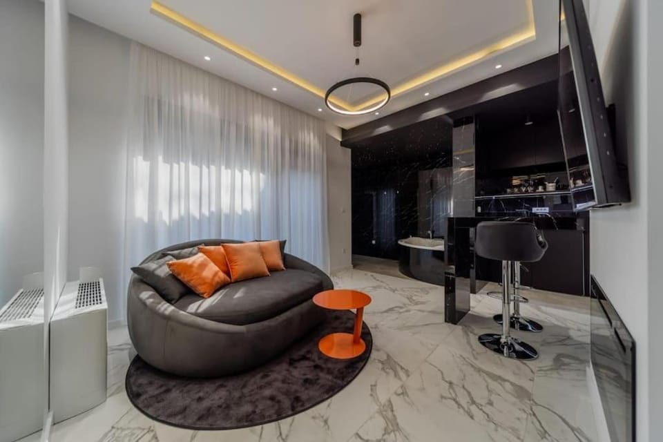 TV and multimedia, Living room, Seating area