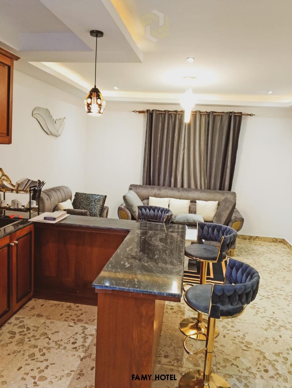 Kitchen or kitchenette, Living room