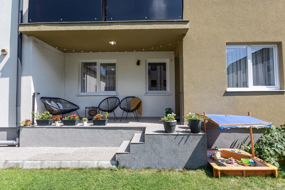 Montana Garden Apartment in Brasov
