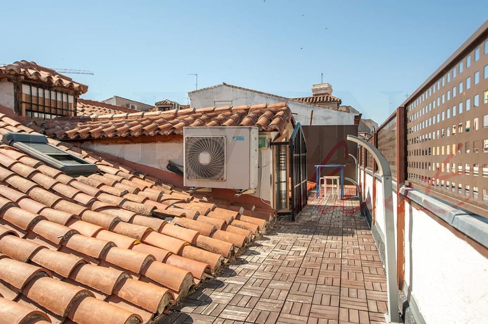 Exclusivo Ático con terraza en Plaza Mayor Apartment in Centro