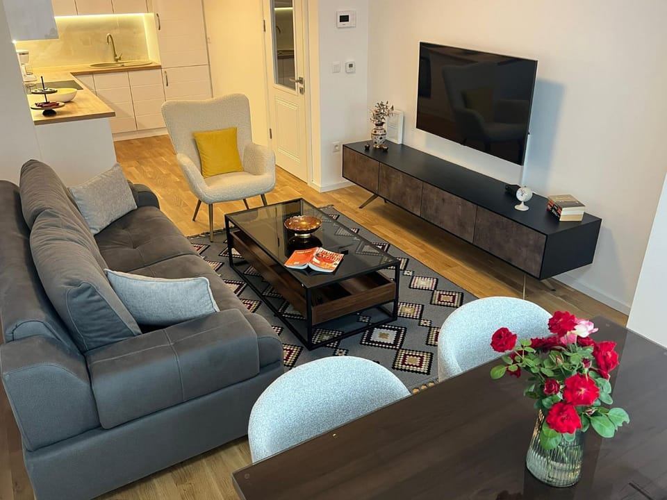 TV and multimedia, Living room, Seating area