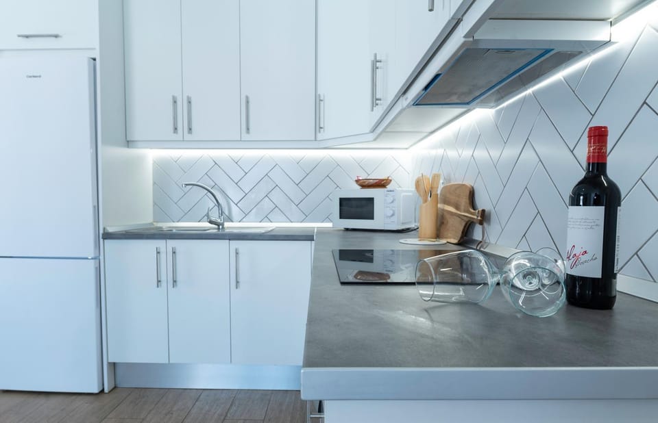 Kitchen or kitchenette