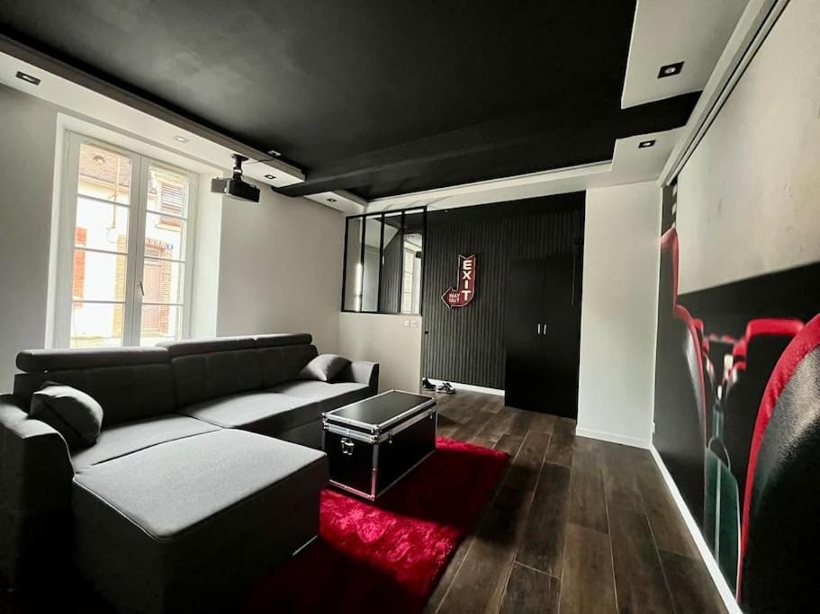 Le Moovie - Centre-ville- Écran cinéma Apartment in Bourgogne-Franche-Comté