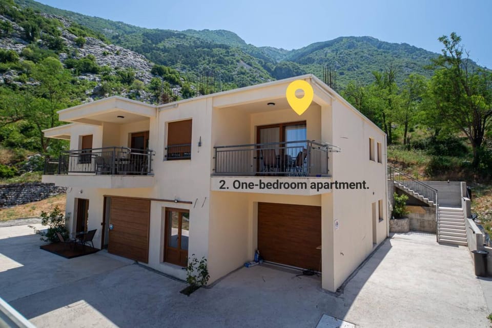 Red Hill Apartment in Kotor Municipality