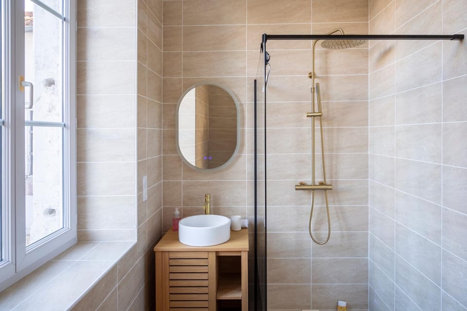 Shower, Bathroom, towels