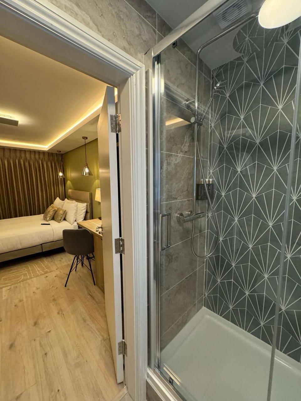 Shower, Bathroom