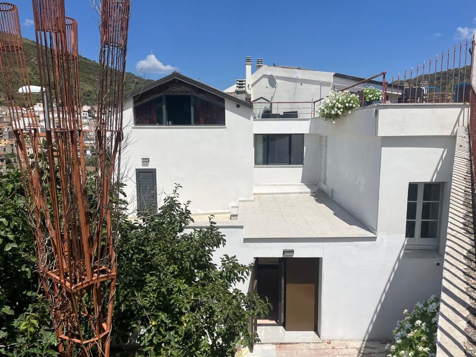 Property building, Balcony/Terrace