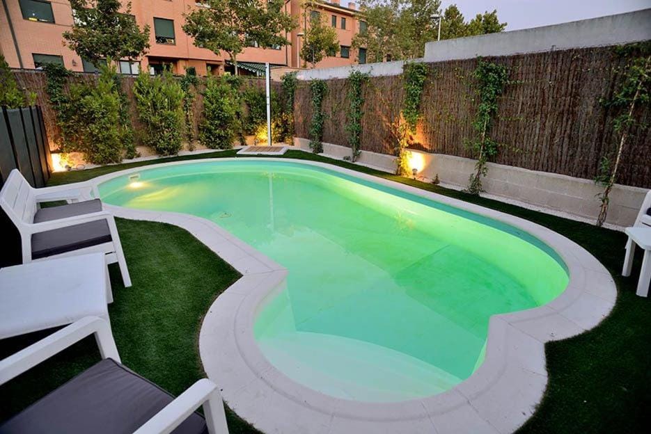 Patio, Day, Pool view, Swimming pool, sunbed