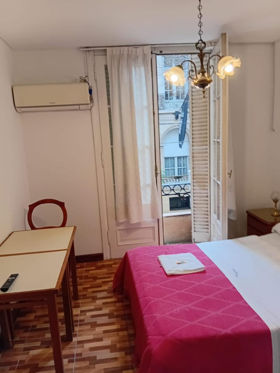 Bed, Balcony/Terrace, Photo of the whole room, Bedroom