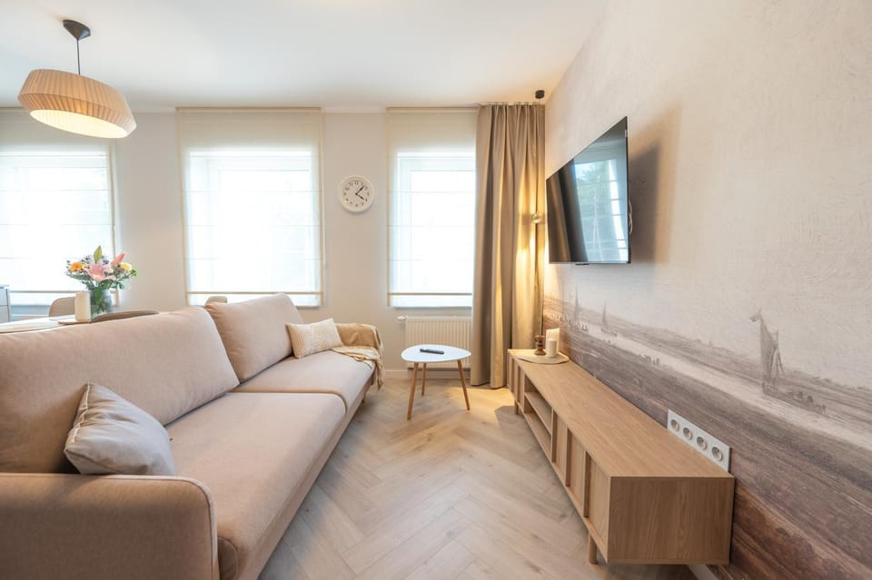 TV and multimedia, Seating area