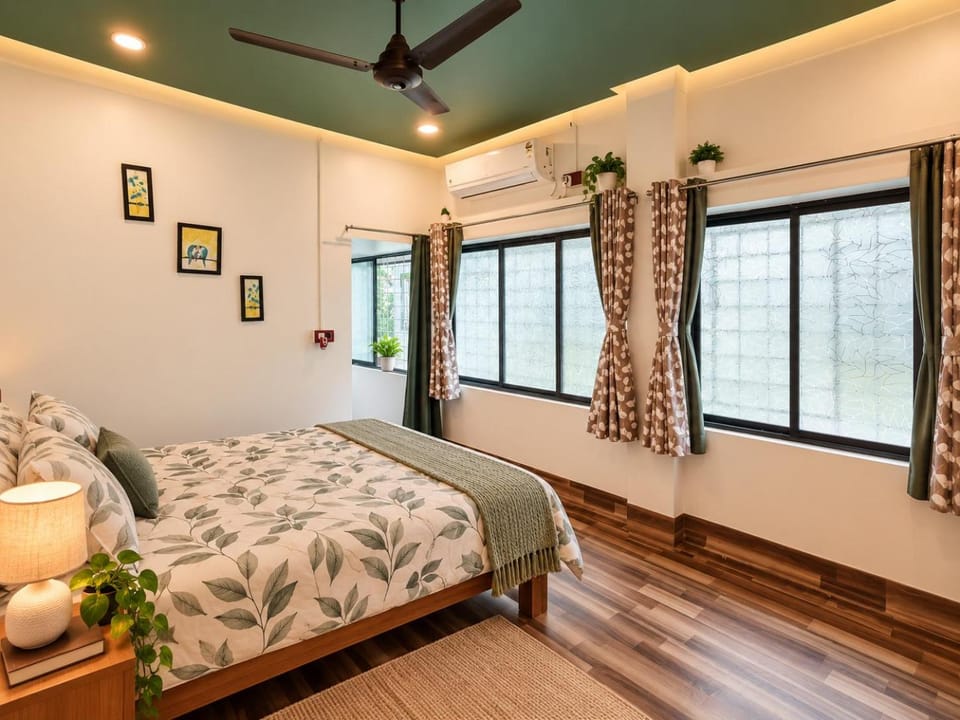 Bed, Bedroom, air conditioner