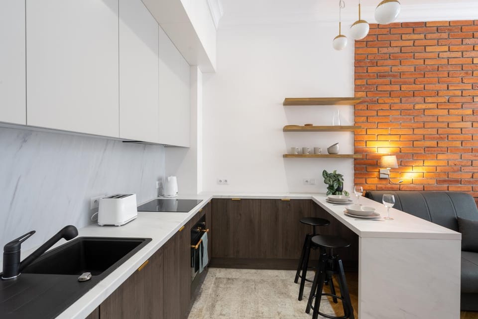 Kitchen or kitchenette