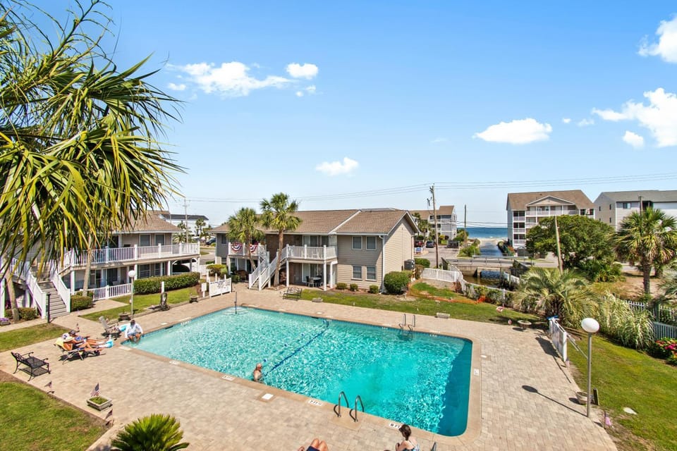 Floral Villa Unit D-16 House in Surfside Beach