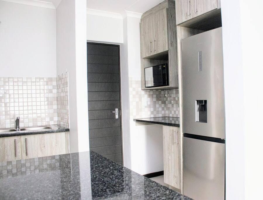 7 on Laibach - Buhrein Estate, Kraaifontein Apartment in Cape Town