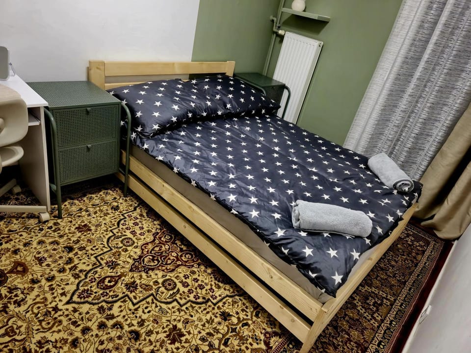 Bed, Photo of the whole room, Bedroom