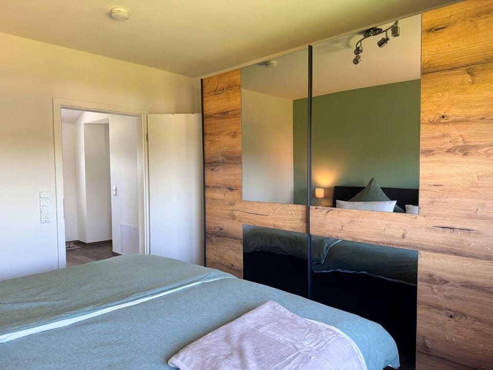 Bed, Photo of the whole room, Bedroom, wardrobe