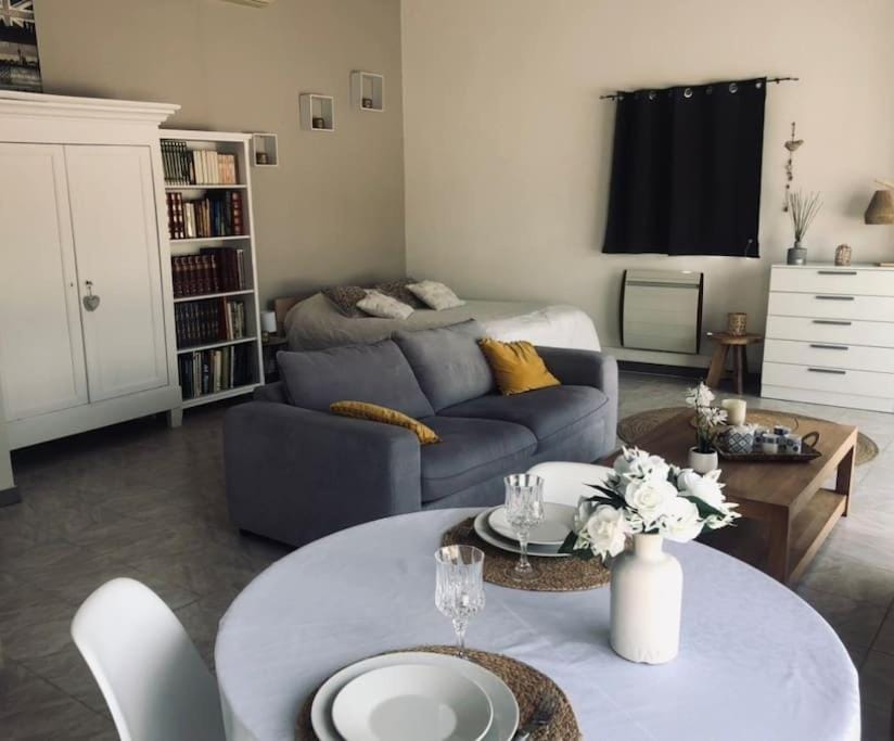 Studio Peyresol House in Occitanie