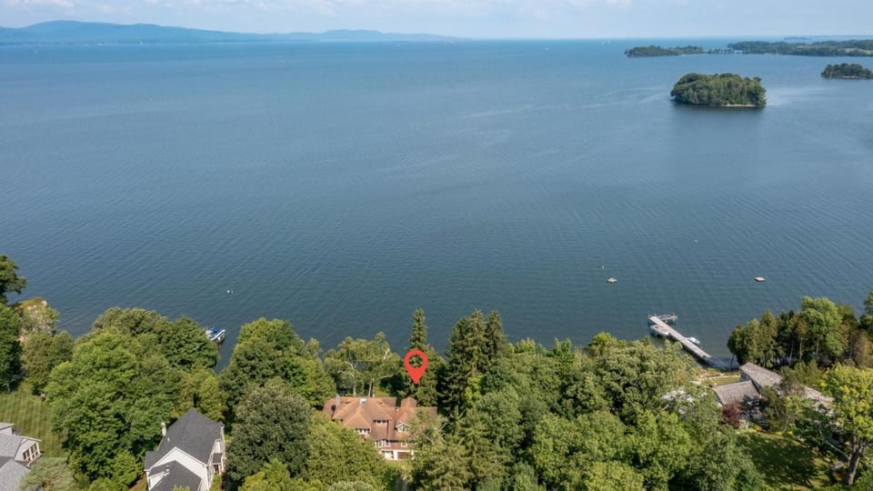 Bird's eye view, Sea view