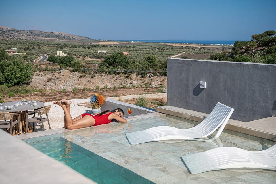 View (from property/room), Mountain view, Sea view, Swimming pool, Quiet street view