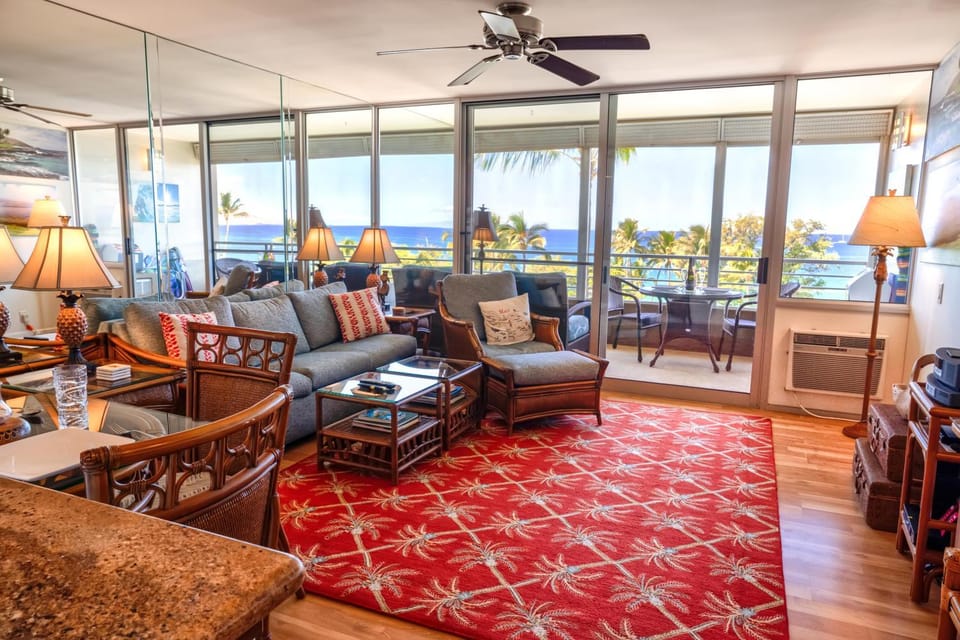 Kamaole Beach Royale 611 House in Kihei