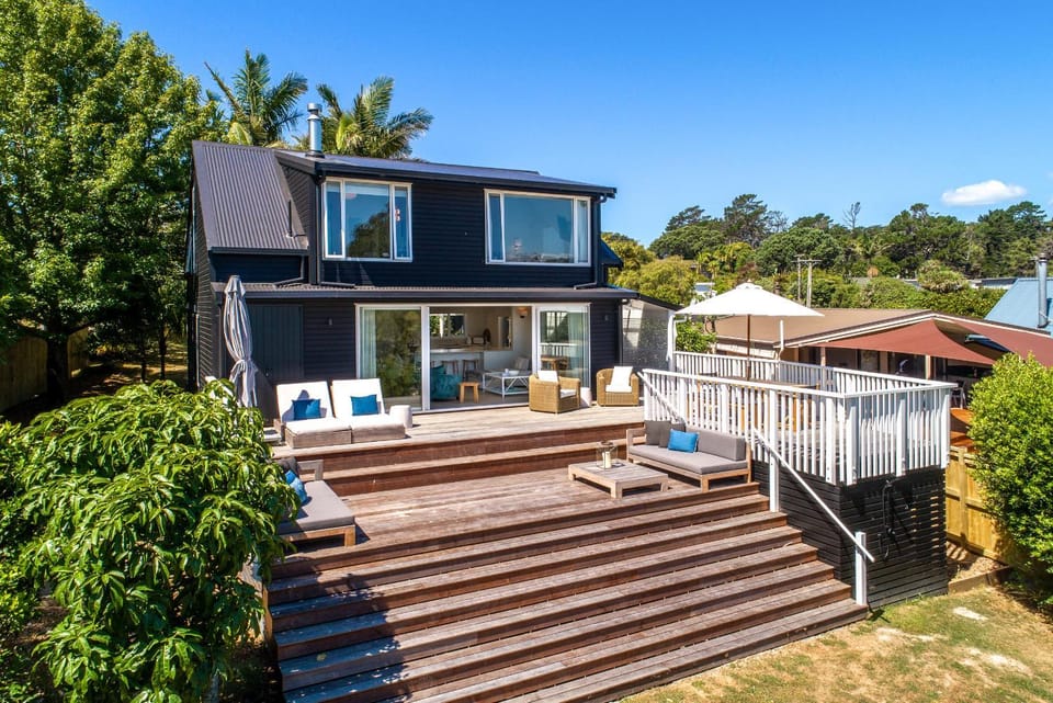 Property building, Garden, View (from property/room), Balcony/Terrace