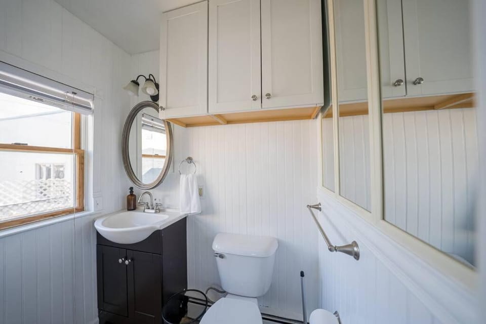 Luxury 8 BR 4 Ba - Just 1 block from the Beach! House in Atlantic City