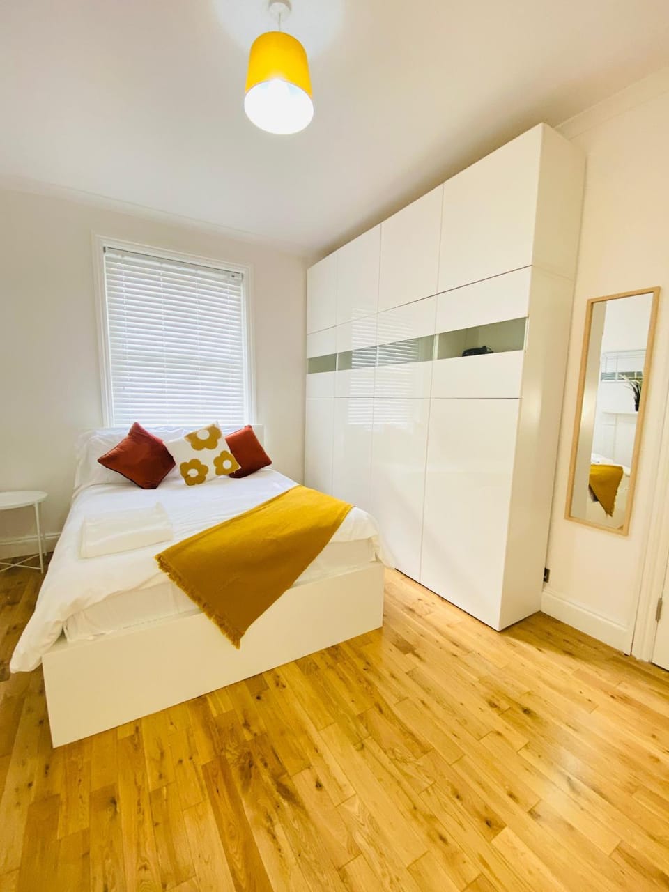 Bed, Photo of the whole room, Bedroom, wardrobe