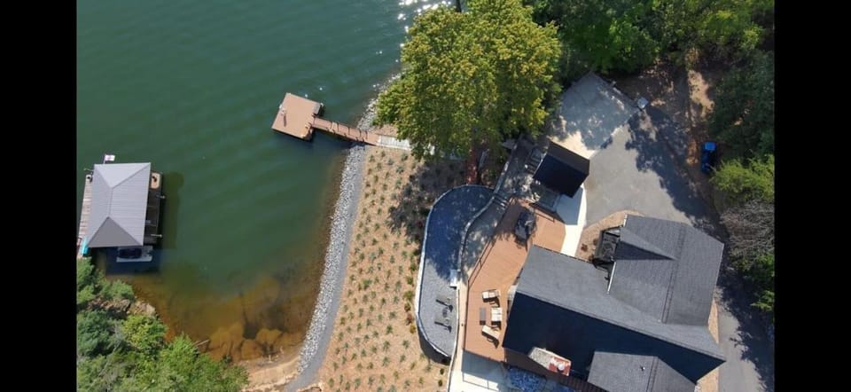 Heron's Cove with Dock & Kayaks House in North Carolina