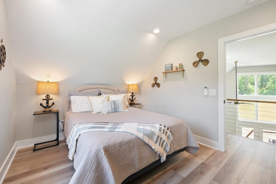 River Lofts - Onyx & Catawba Cottages House in Caldwell
