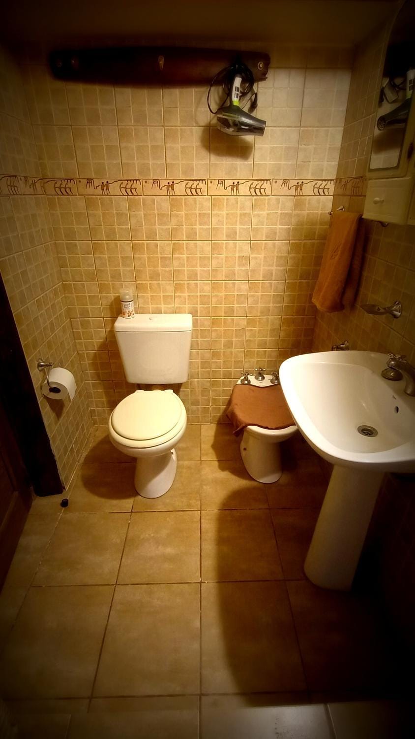 Habitacion individual con baño compartido para varones Vacation rental in San Rafael