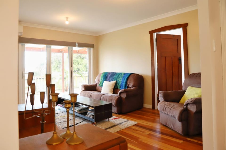 Hosts on the Coast Waihi Beach Home by the Sea House in Bay Of Plenty