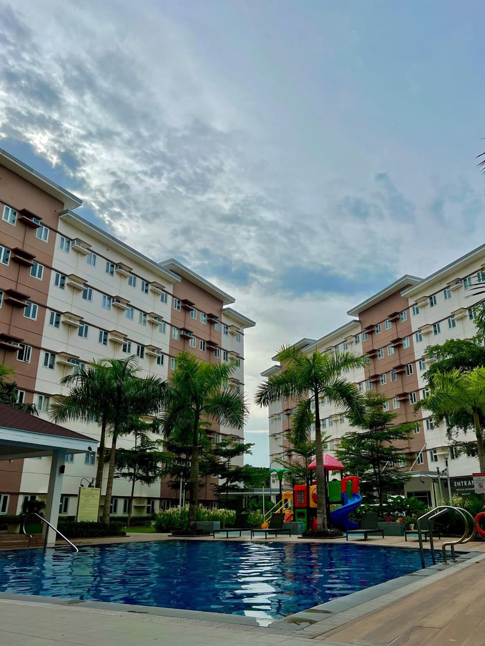 Property building, Pool view