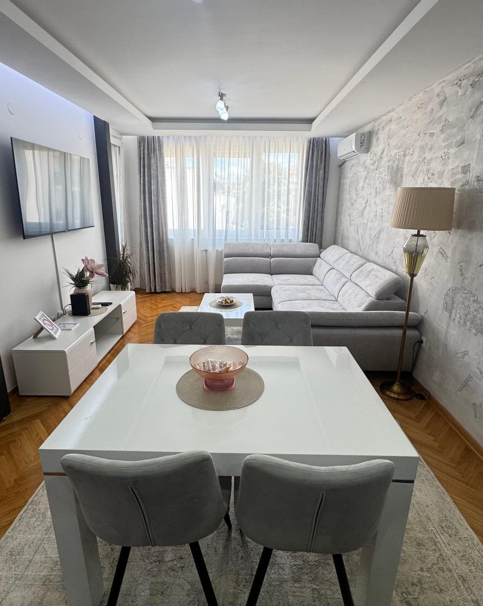 Stan Hacienda Apartment in Serbia
