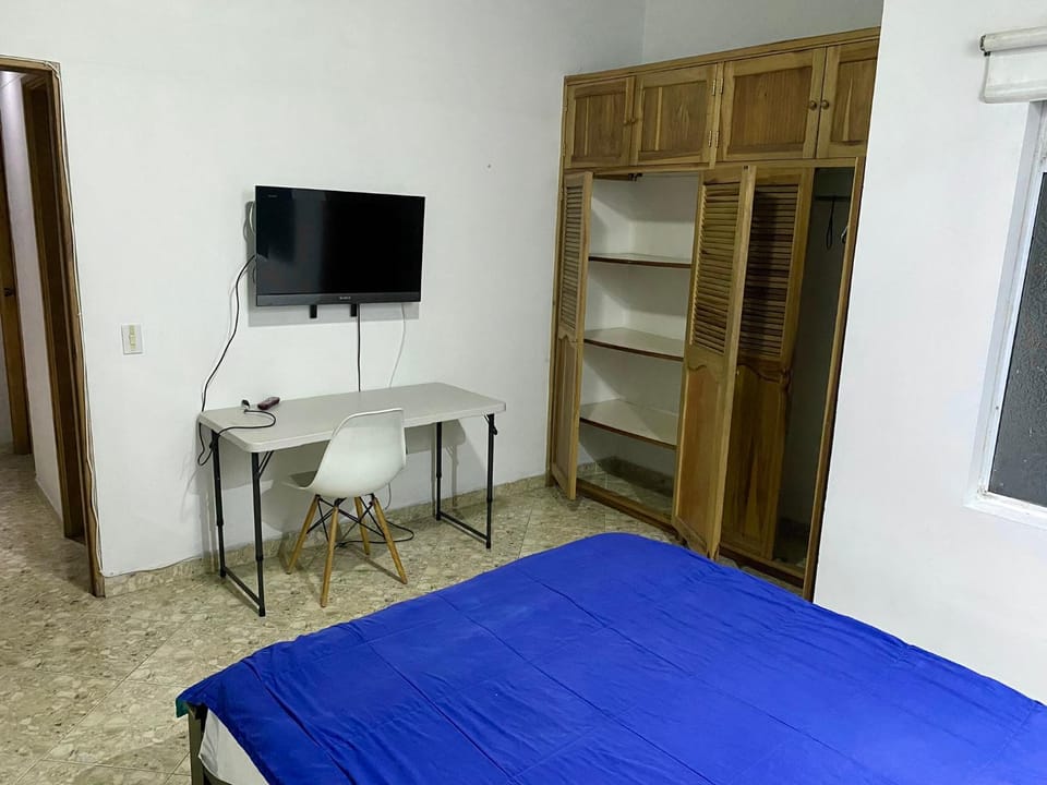 Bed, TV and multimedia, Bedroom, wardrobe