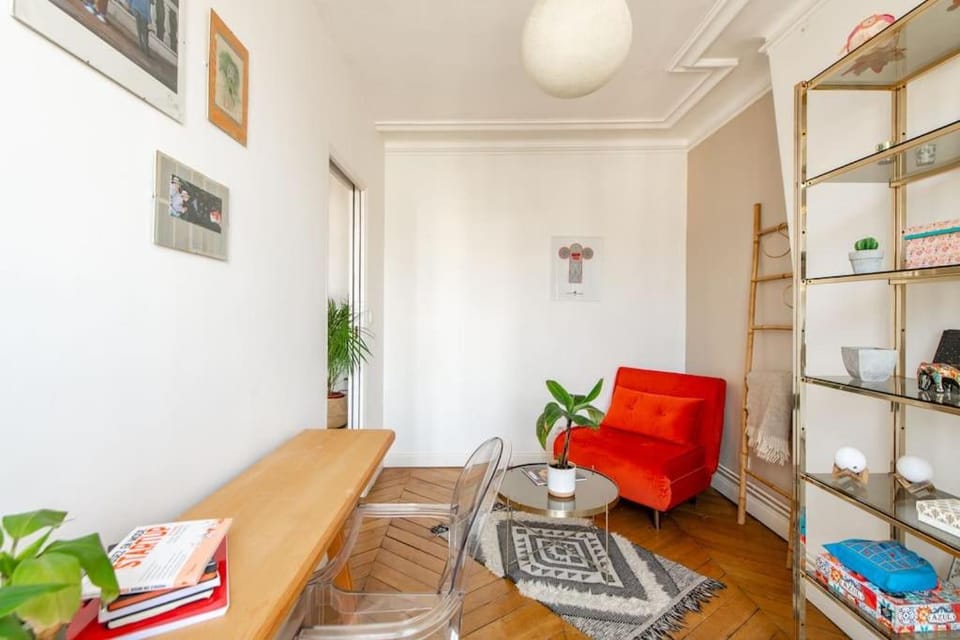 Le voltaire Apartment in Paris