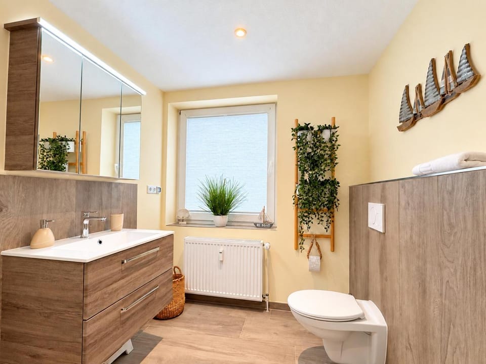 Toilet, Bathroom