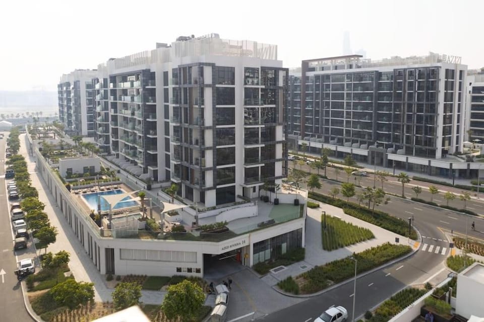 Neighbourhood, Street view
