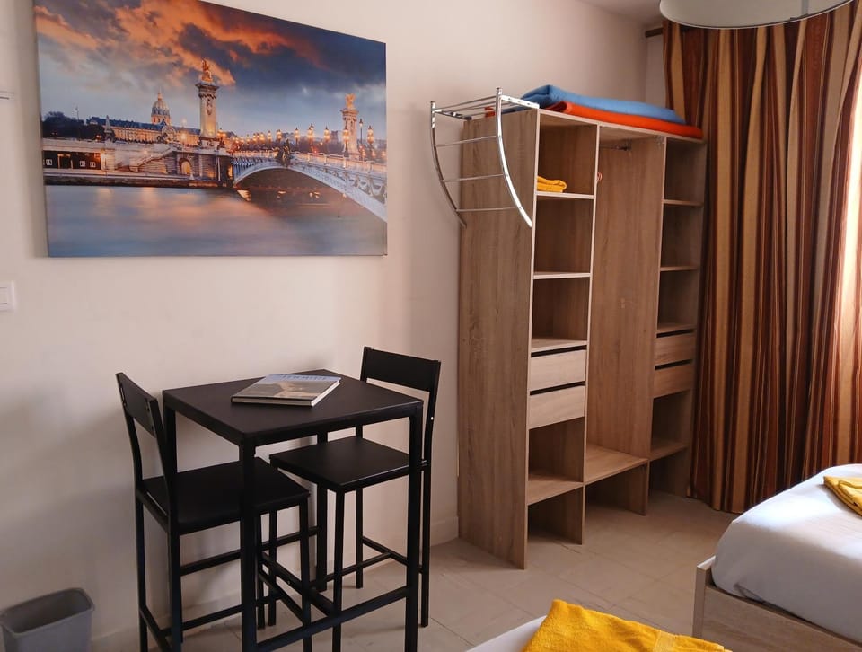 Photo of the whole room, Seating area, Dining area, Bedroom