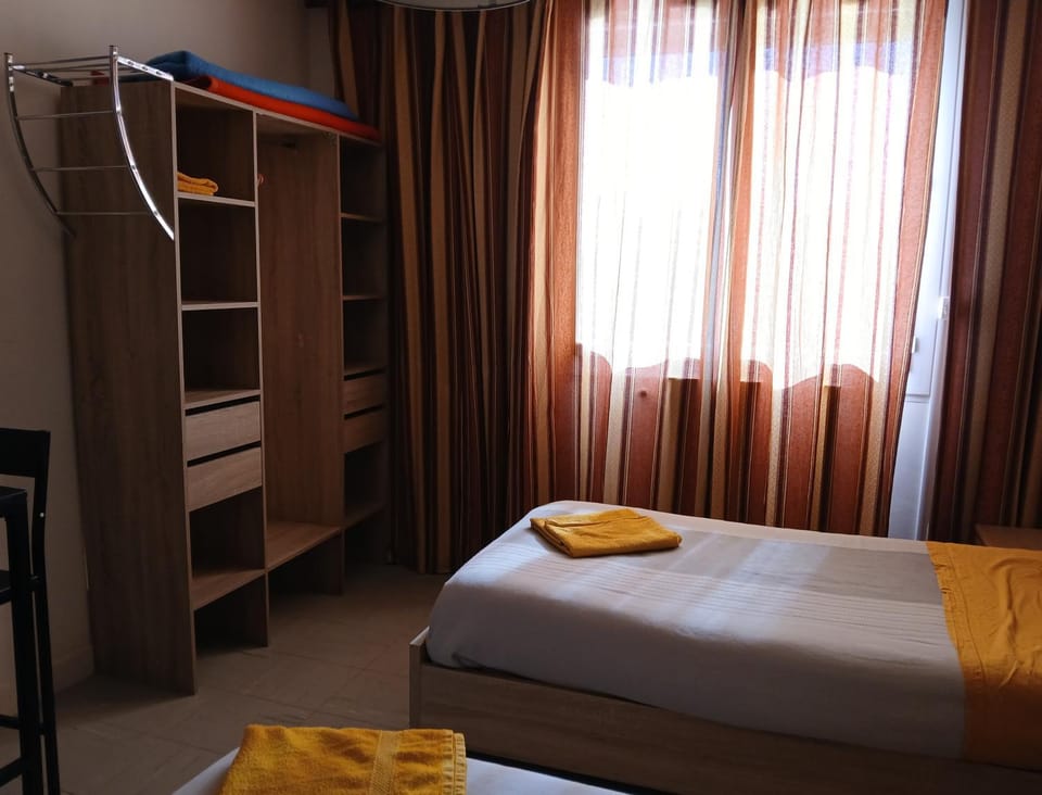 Bed, Photo of the whole room, Bedroom, wardrobe
