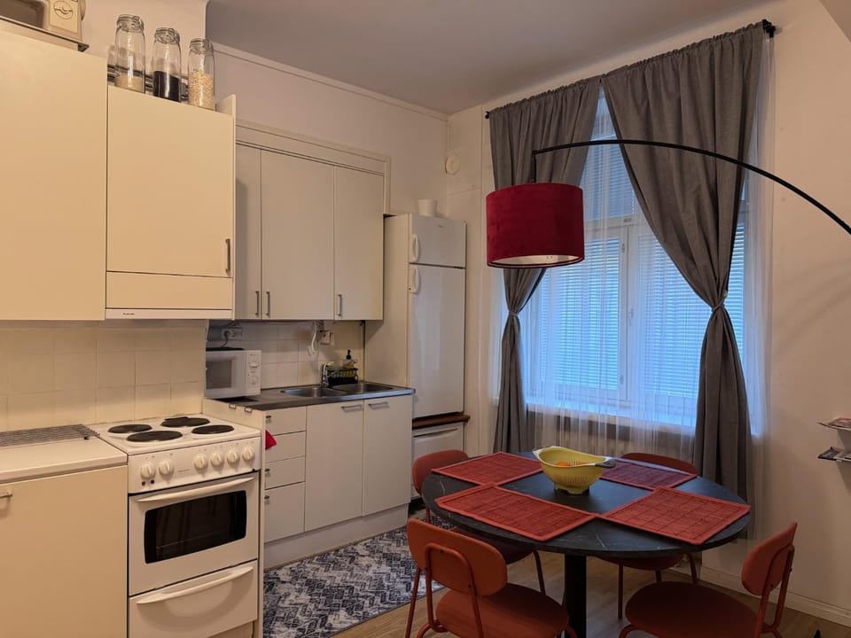 Kitchen or kitchenette, Dining area, dishwasher, microwave, oven, stove, stove, kitchen, kitchen