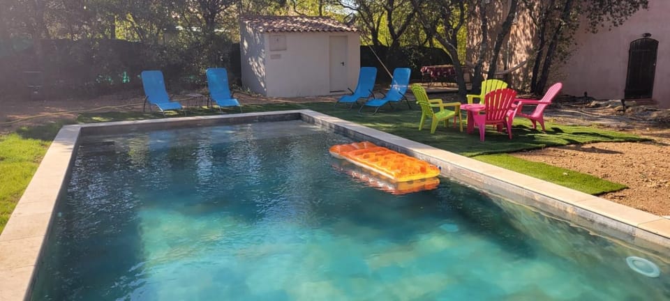 Mazet Bed and Breakfast in Rognes
