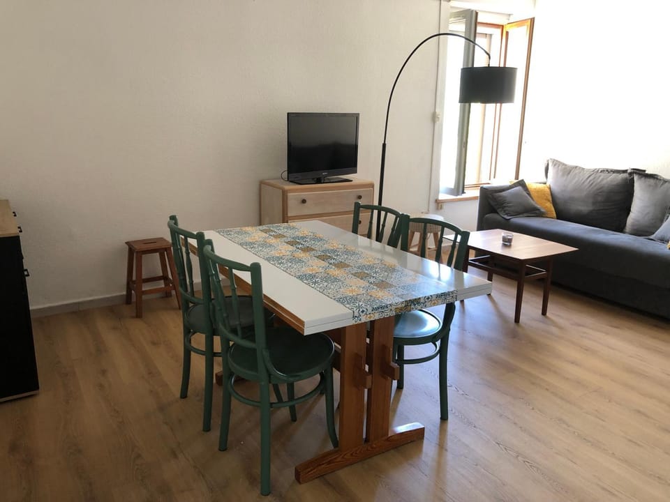 T2 avec terrasse calme et ensoleillée Apartment in Haute-Savoie
