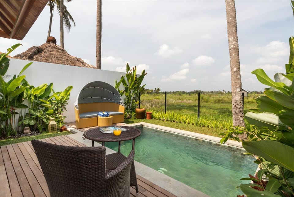 The Calm Ubud - 1BR Romance Villa with Rice Field View Hotel in Sukawati