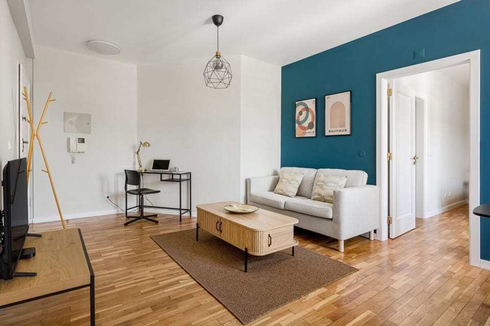 Lisbon Executive Riverside Apartment in Lisbon