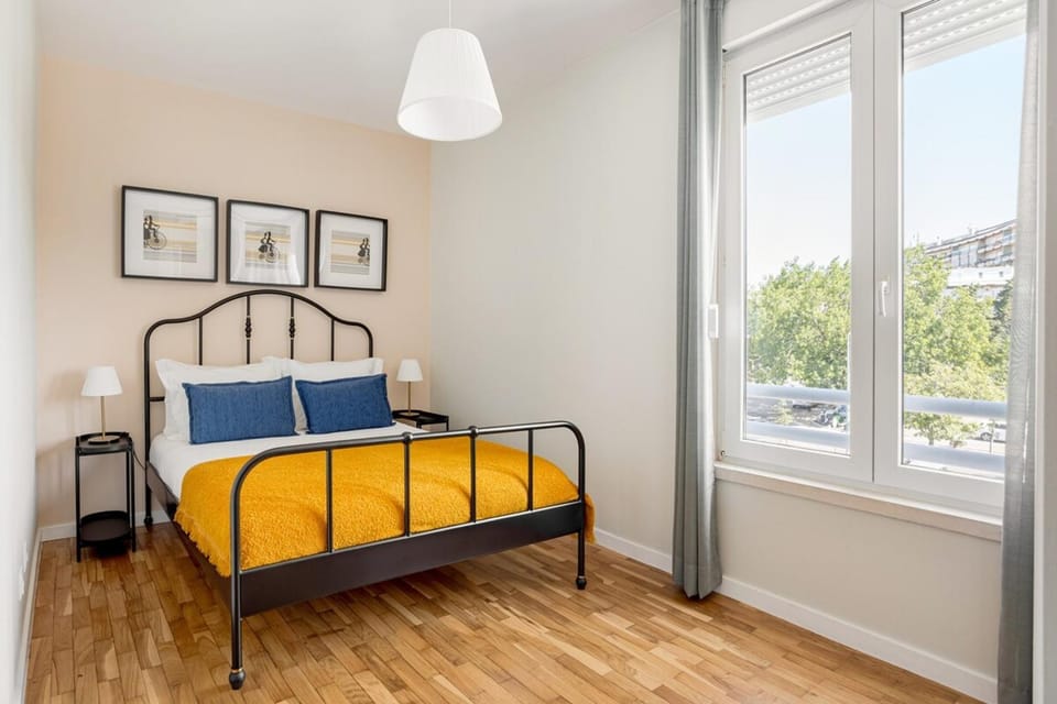 Lisbon Executive Riverside Apartment in Lisbon