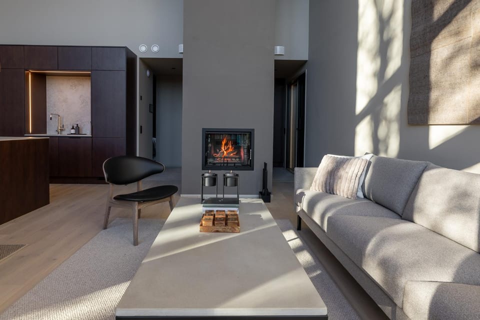 Living room, Seating area, fireplace