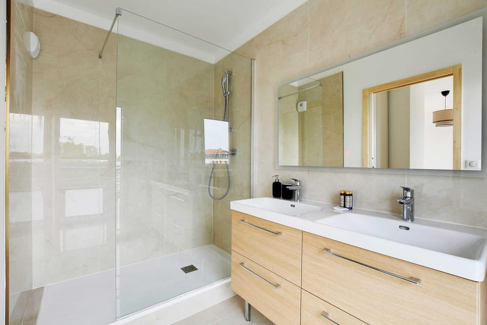 Chic Duplex with Rooftop -3BD-6P- Nogent-sur-Marne Apartment in Nogent-sur-Marne
