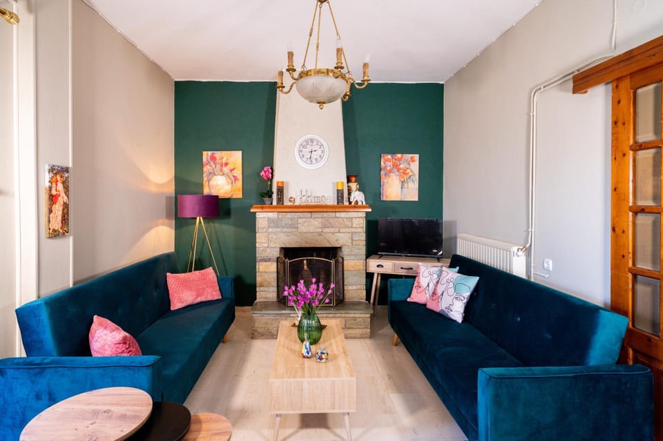 Property building, Seating area