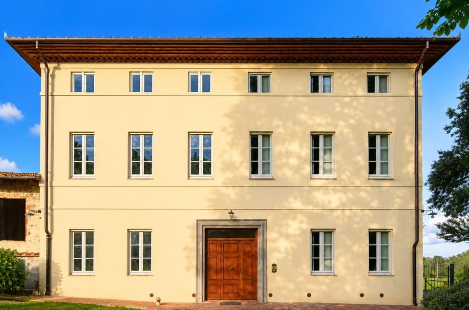Property building, Garden, Garden view, Parking